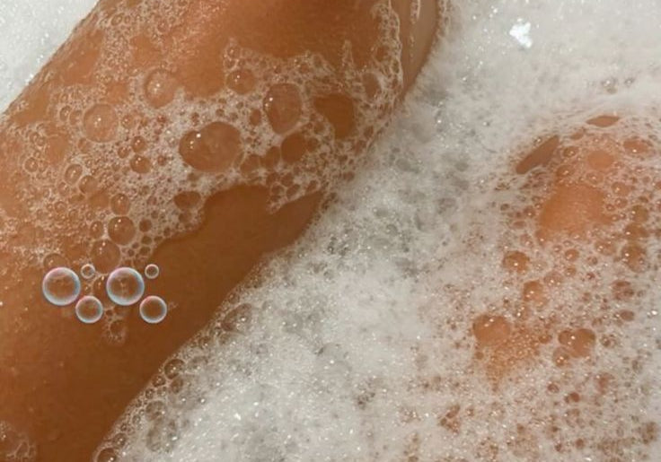 Water Masturbation: Tips, Techniques & Safety Guide