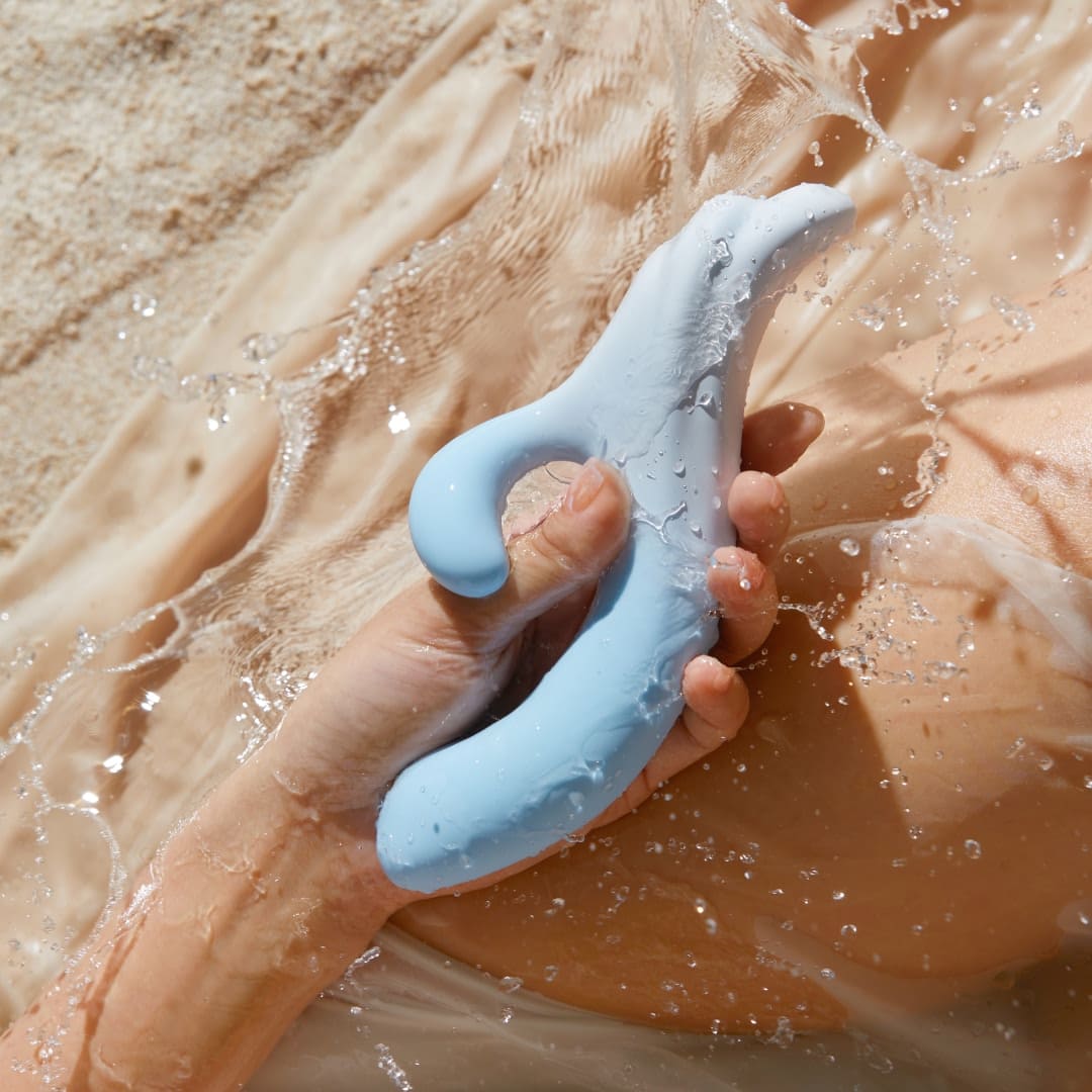 osuga osurging thrusting rabbit vibrator with IPX7 waterproof